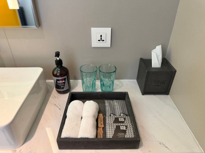 wink-danang-riverside-room-bathroom-amenities Wink Danang Riverside room bathroom amenities