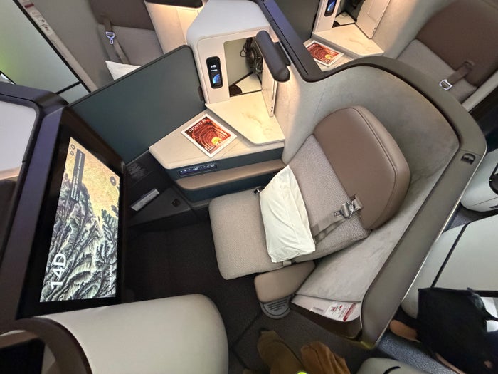 Cathay Pacific Aria Suites Buisness Class Seat Cathay Pacific Aria Suites Buisness Class Seat