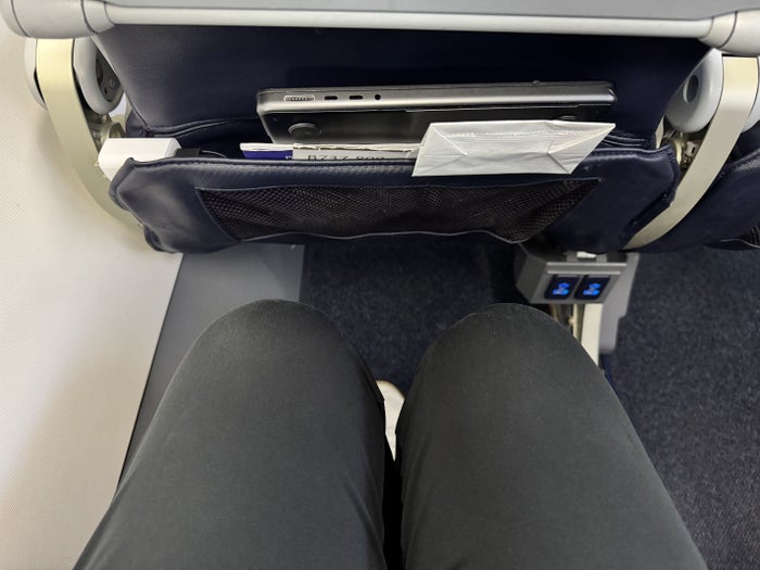 copa-airlines-b737-8-economy-seat-pocket-detail Copa Airlines B737 8 Economy Seat Pocket Detail