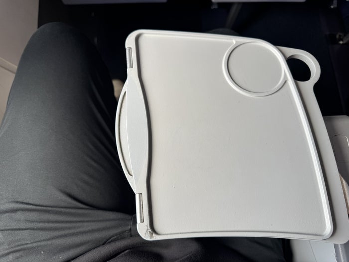 copa-airlines-b737-8-economy-tray-table-folded Copa Airlines B737 8 Economy Tray Table Folded