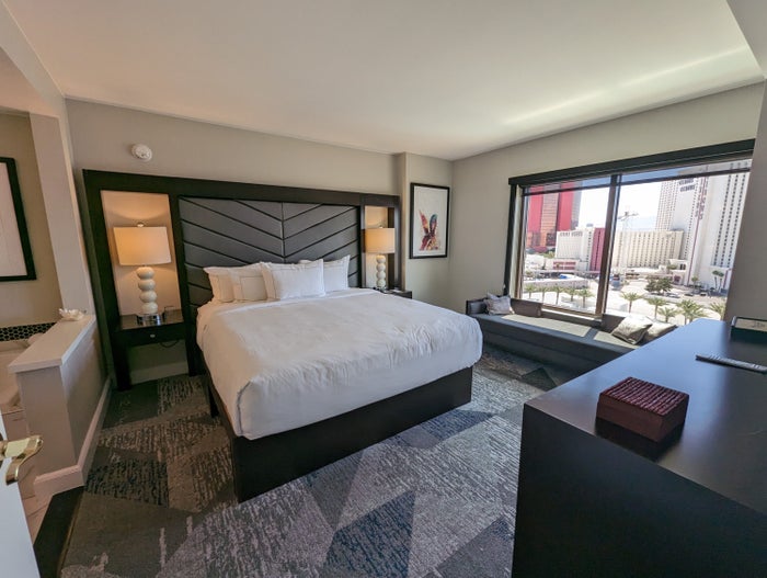 Hilton Grand Vacations timeshare presentation room tour bedroom Hilton Grand Vacations timeshare presentation room tour bedroom