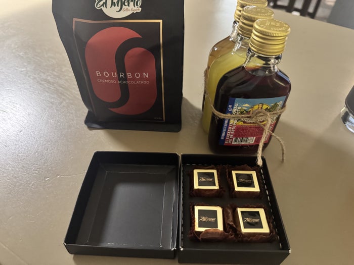hyatt-centric-guatemala-coffee-and-chocolate-gift Hyatt Centric Guatemala Coffee and Chocolate Gift