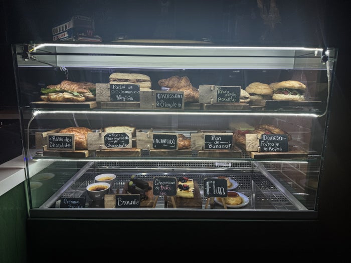 hyatt-centric-guatemala-pastry-display-case Hyatt Centric Guatemala Pastry Display Case