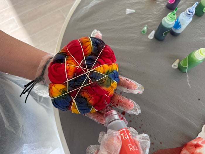 royalton-vessence-barbados-activities-tie-dye Royalton Vessence Barbados activities tie dye