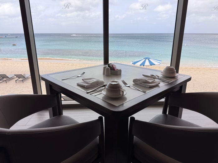 Royalton Vessence Barbados Essenza table view Royalton Vessence Barbados Essenza table view