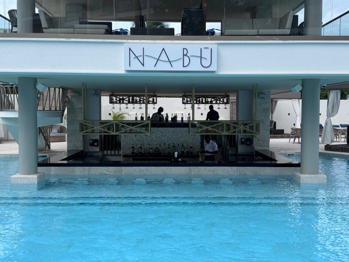 royalton-vessence-barbados-nabu-swim-up Royalton Vessence Barbados Nabu swim up