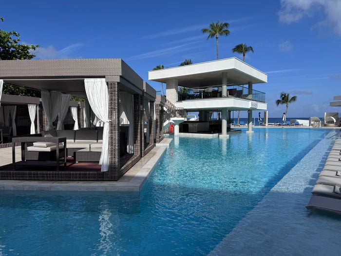 royalton-vessence-barbados-pool-view Royalton Vessence Barbados pool view