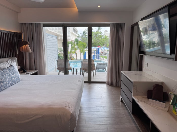 royalton-vessence-barbados-room-view-to-pool Royalton Vessence Barbados room view to pool