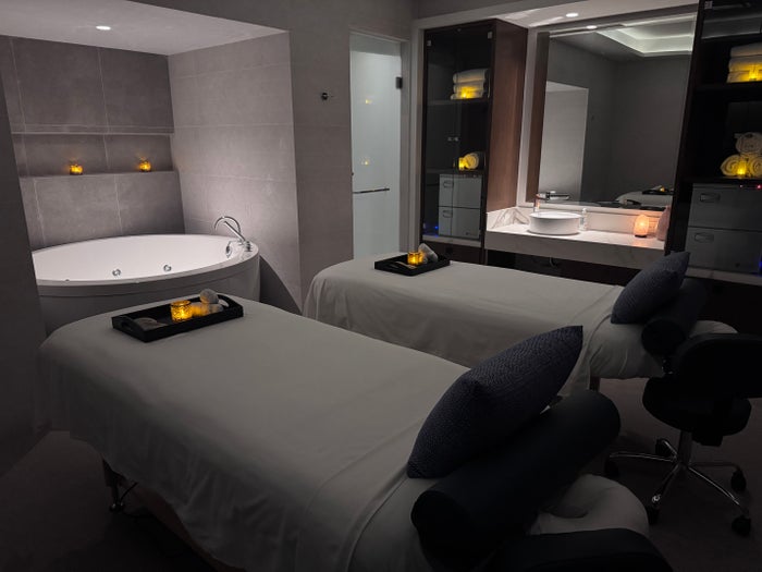 royalton-vessence-barbados-the-royal-spa-couples-massage-tub Royalton Vessence Barbados The Royal Spa couples massage tub