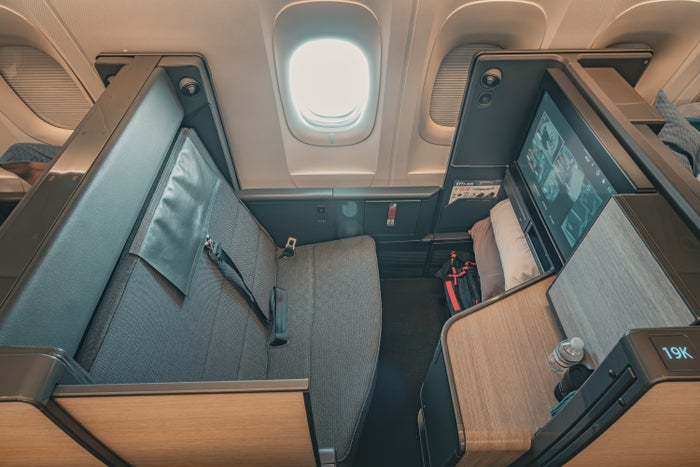 ANA The Room business class seat 777 300er