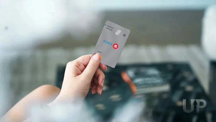 BMO platinumRewards handCard1 BMO platinumRewards handCard1