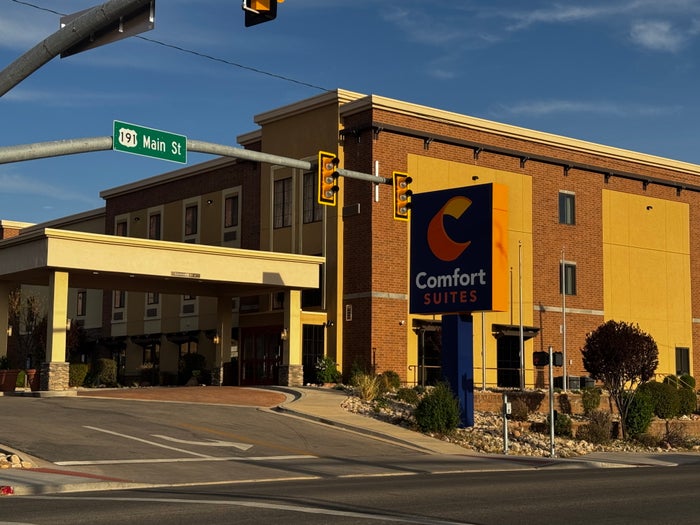 Comfort Suites by Choice Hotels Moab Utah entrance