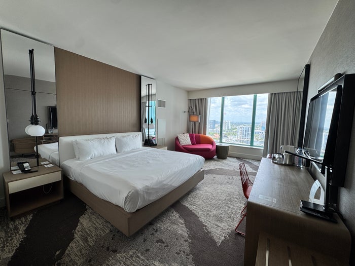 Diplomat King room intercoastal view