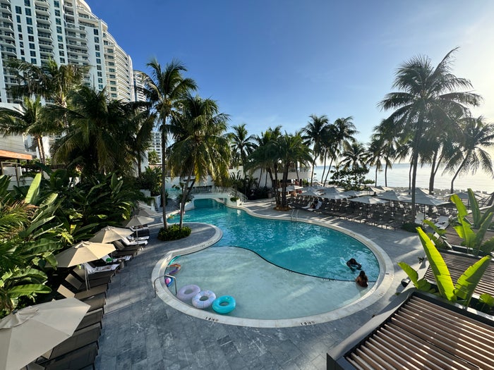 Diplomat Pool Shot above