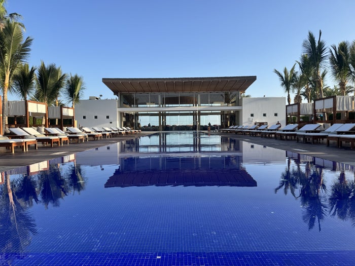hotel-paracas-marriott-luxury-collection-main-pool-1 Hotel Paracas Marriott Luxury Collection Main Pool 1
