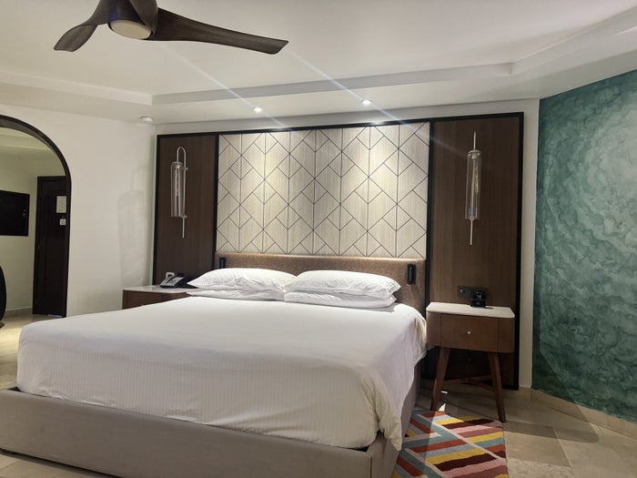 hyatt-vivid-playa-del-carmen-bedroom Hyatt Vivid Playa del Carmen Bedroom