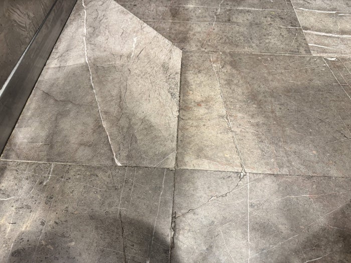 hyatt-vivid-playa-del-carmen-cracked-floor-tiles Hyatt Vivid Playa del Carmen Cracked Floor Tiles