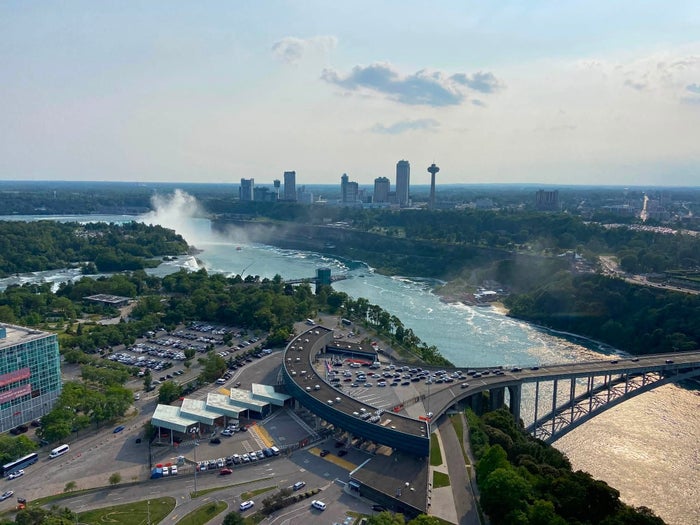 live-on-air-fallsview-balloon-ride-view Live On Air Fallsview Balloon Ride view