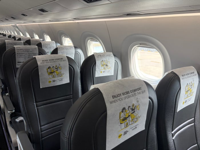 Scoot Airlines Embraer 190 seats