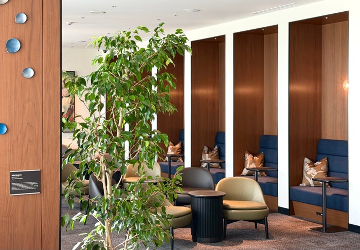 tokyo-amex-centurion-lounge-seating-area Tokyo Amex Centurion Lounge seating area