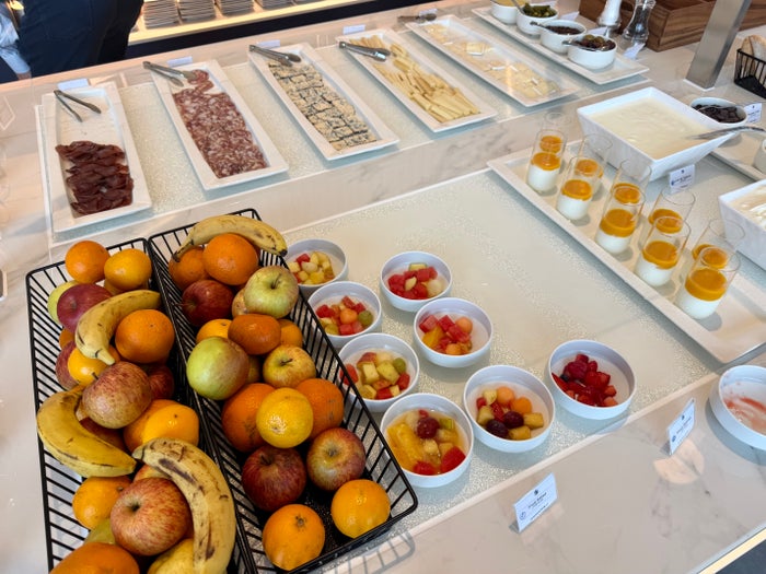 Air France Lounge London Heathrow LHR breakfast fruit