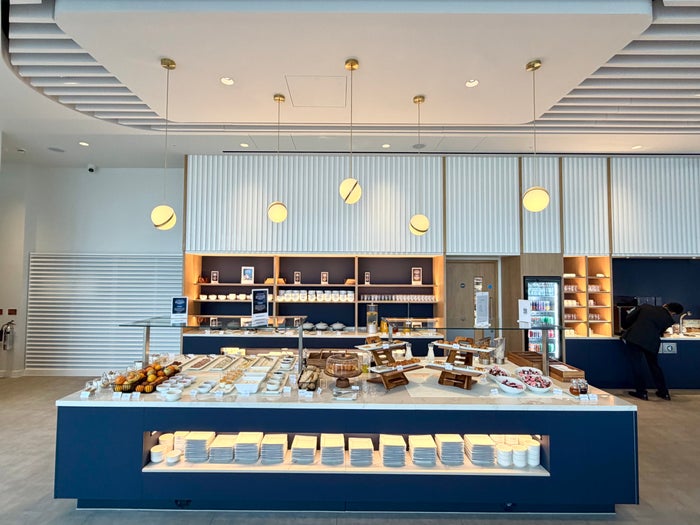 Air France Lounge London Heathrow LHR buffet area