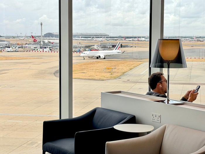 Air France Lounge London Heathrow LHR power outlets