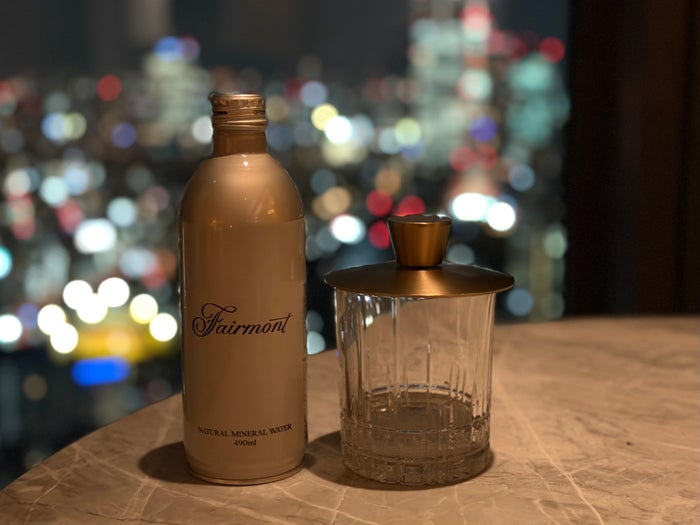 Fairmont Tokyo bedroom glass cover