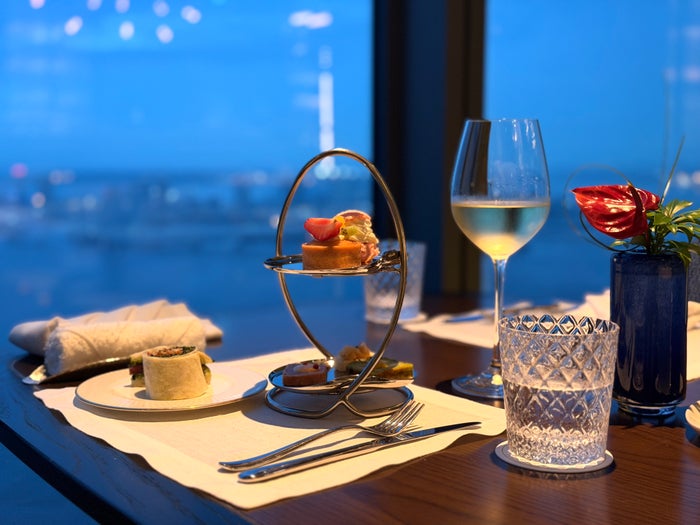Fairmont Tokyo Gold Lounge evening snack