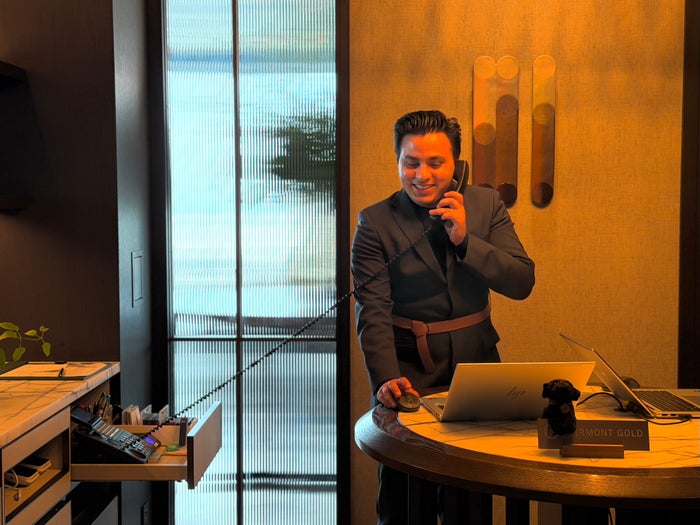 Fairmont Tokyo Gold Lounge Pritam