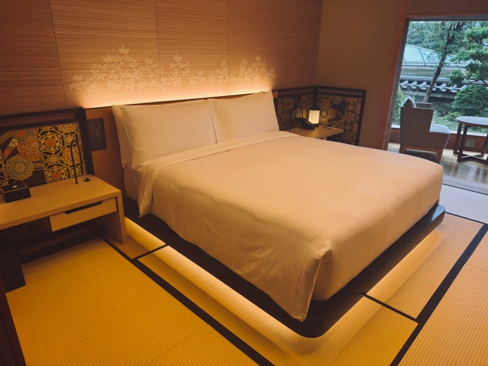 gajoen-tokyo-bed-side-1 Gajoen Tokyo bed side