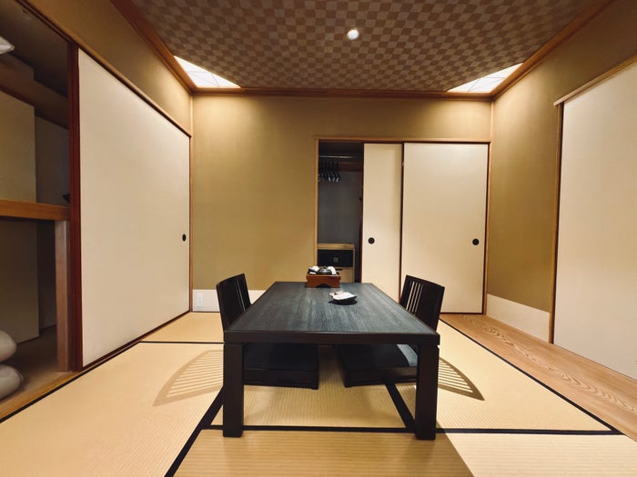 gajoen-tokyo-room-living-room-low-table Gajoen Tokyo room living room low table