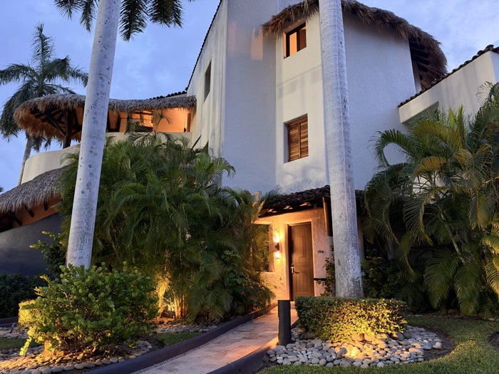 Hyatt Thompson Zihuatanejo Mexico Building Exterior 1