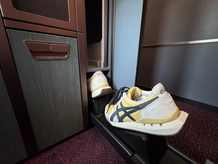 jl-first-class-suite-shoe-holder-closet JL First Class Suite shoe holder closet