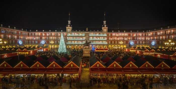 Madrid Spain Christmas Emilio Garcia FtLt0XoaHZg unsplash