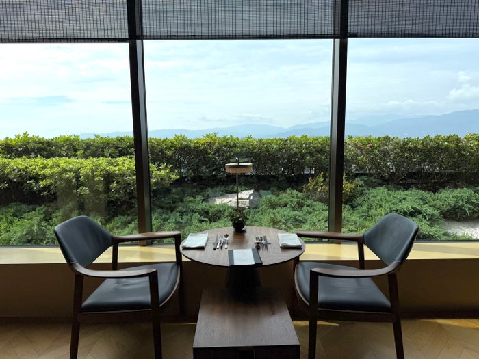 ritz-carlton-fukuoka-gold-lounge-seating Ritz Carlton Fukuoka Gold Lounge seating