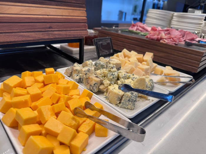 soho-lounge-jfk-cheese Soho Lounge JFK cheese