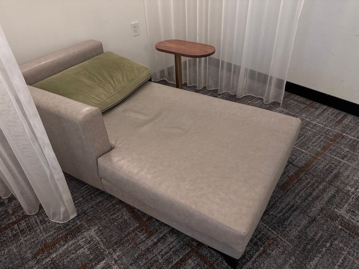 soho-lounge-jfk-relaxation-area-lounger Soho Lounge JFK relaxation area lounger